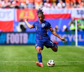 指数-【人物】逆转功臣阿克：避实就虚的左路导航员